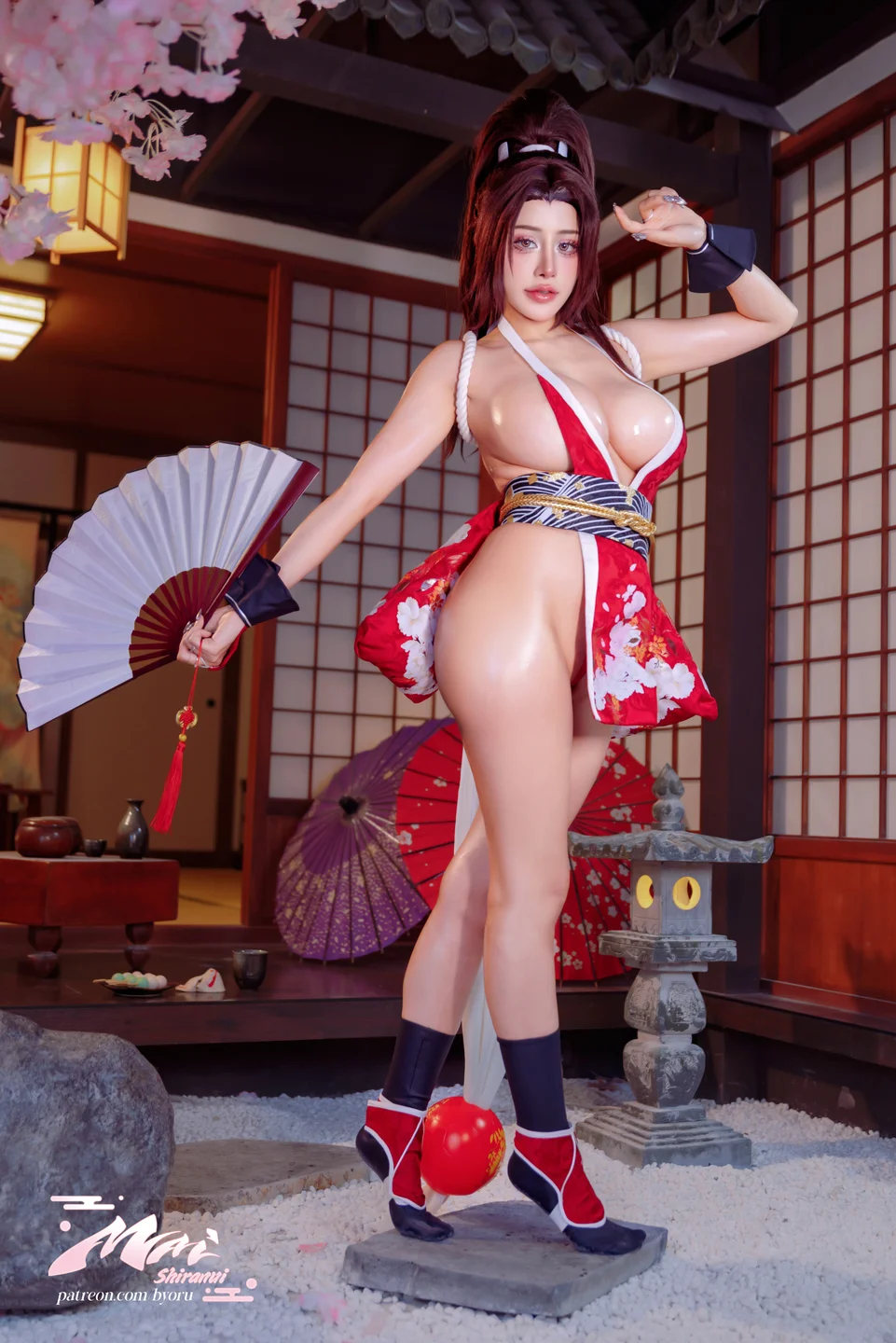 Byoru - Mai Shiranui Street Fighter+gifs [58P,19V-2.68GB] 05_Mai_Red_HD3.webp