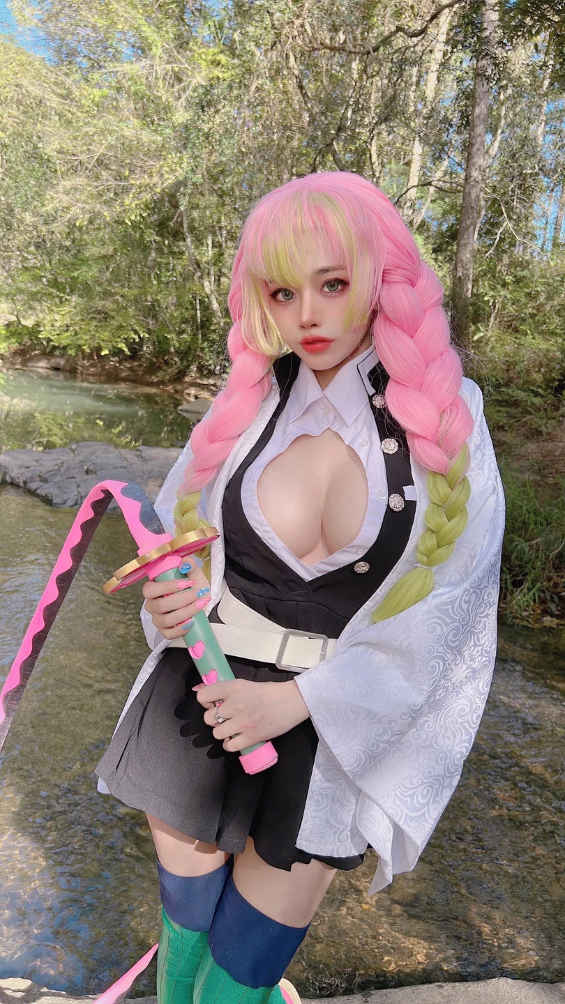 Byoru_Mitsuri_Kanroji_Kimetsu_no_Yaiba_Bikini_59P,2V_1_1GB 026.webp