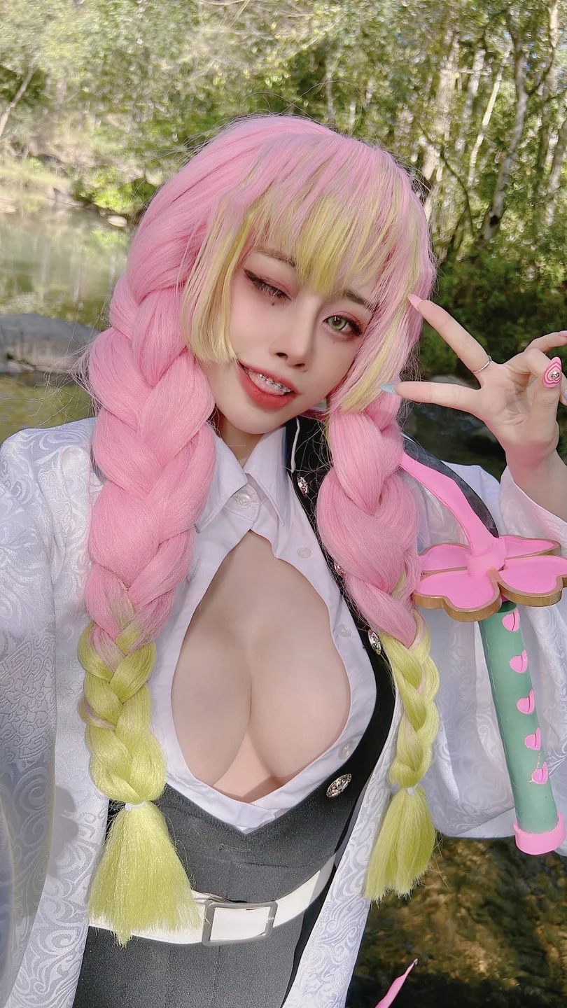 Byoru_Mitsuri_Kanroji_Kimetsu_no_Yaiba_Bikini_59P,2V_1_1GB 031.webp