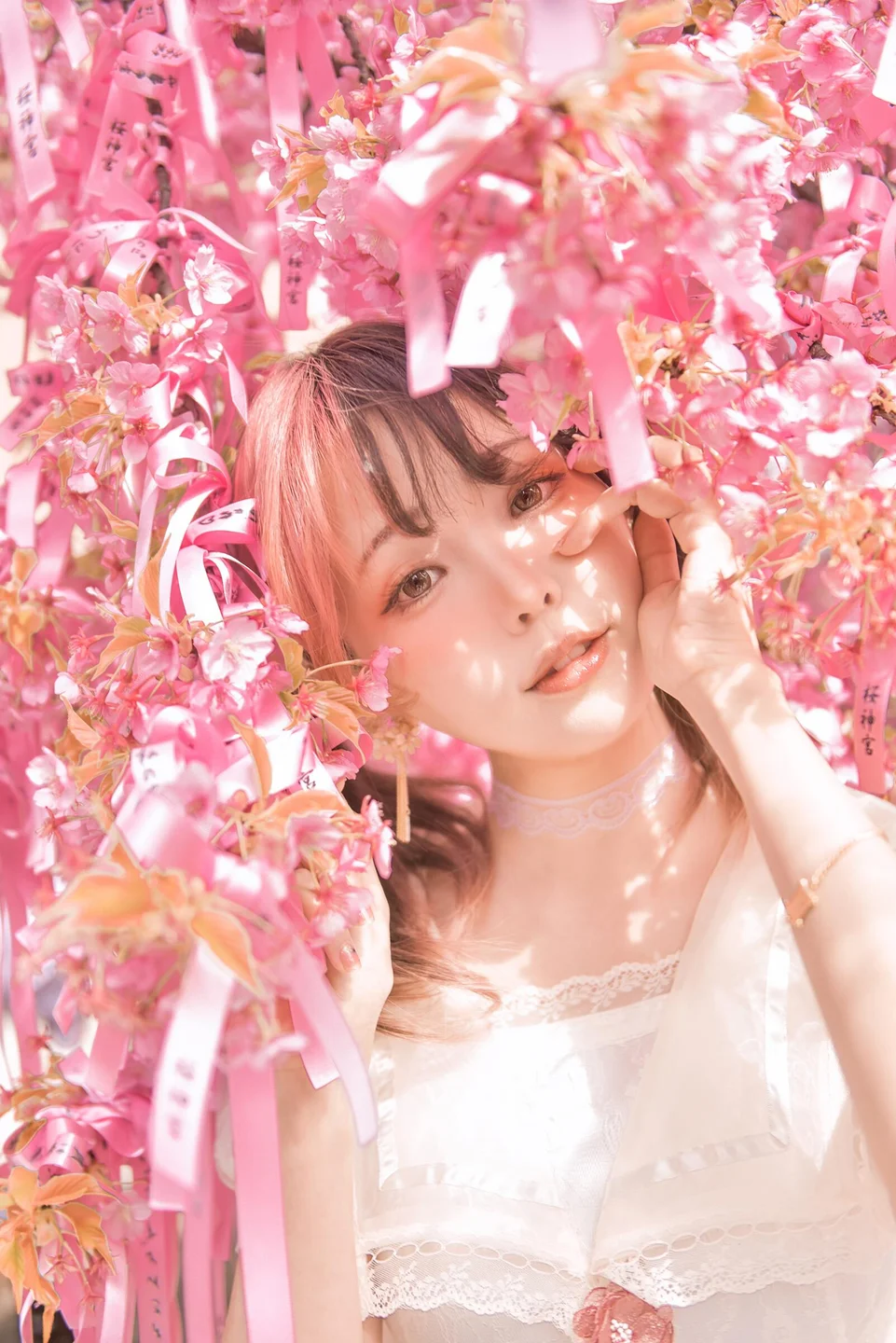 ElyEE子 - April Set A 2025 [25P,4V-227MB] 018.webp