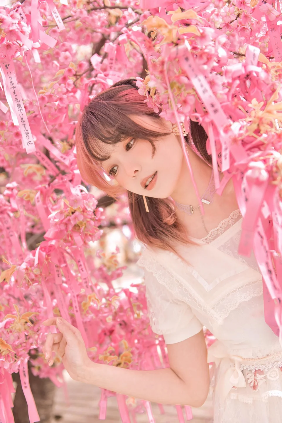 ElyEE子 - April Set A 2025 [25P,4V-227MB] 023.webp