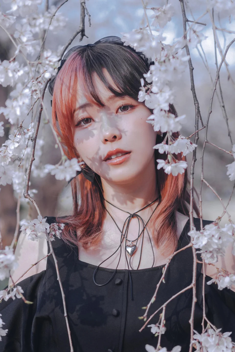 ElyEE子 - April Set B 2025 [30P,1V-33MB] 001.webp