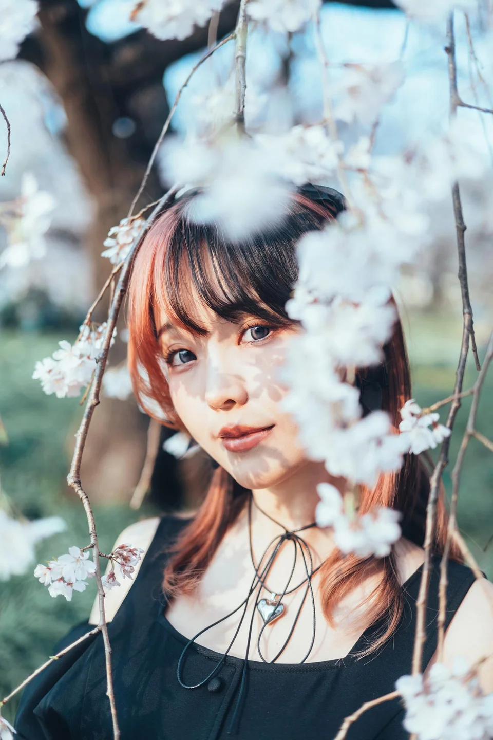 ElyEE子 - April Set B 2025 [30P,1V-33MB] 016.webp