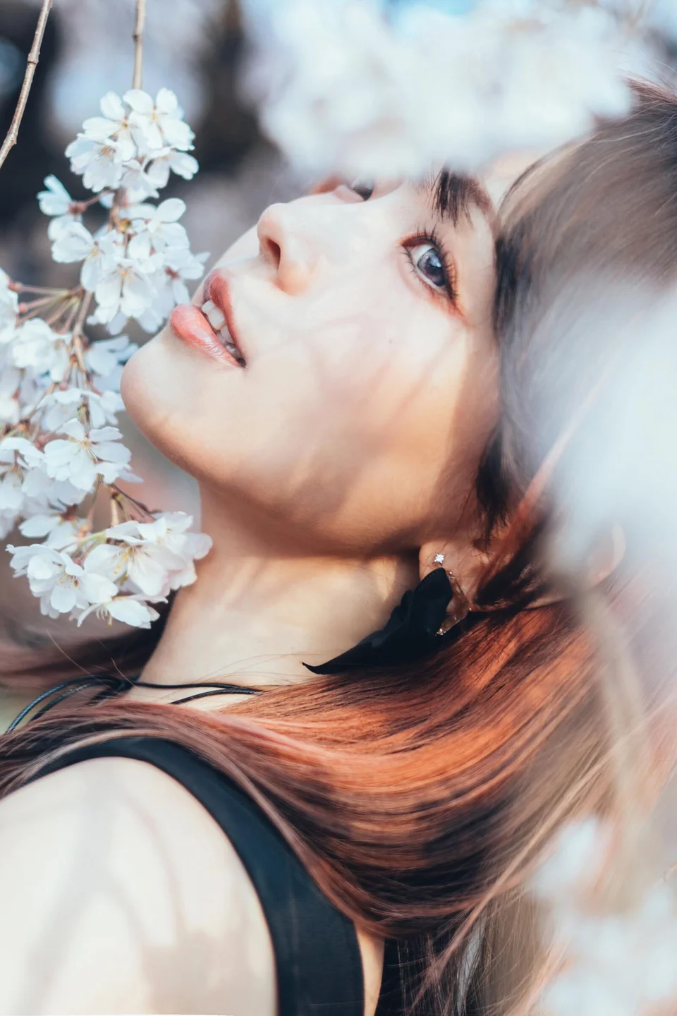 ElyEE子 - April Set B 2025 [30P,1V-33MB] 017.webp