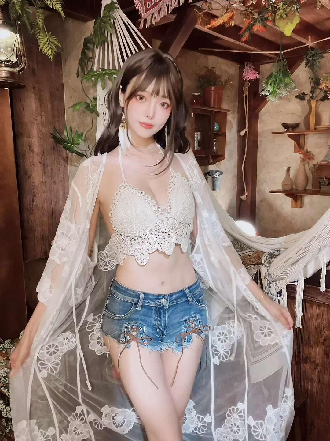ElyEE子 - Secret Treehouse Escape 【丝足阁写真】001.webp
