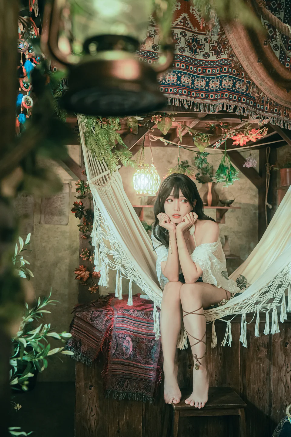 ElyEE子 - Secret Treehouse Escape 【丝足阁写真】010.webp