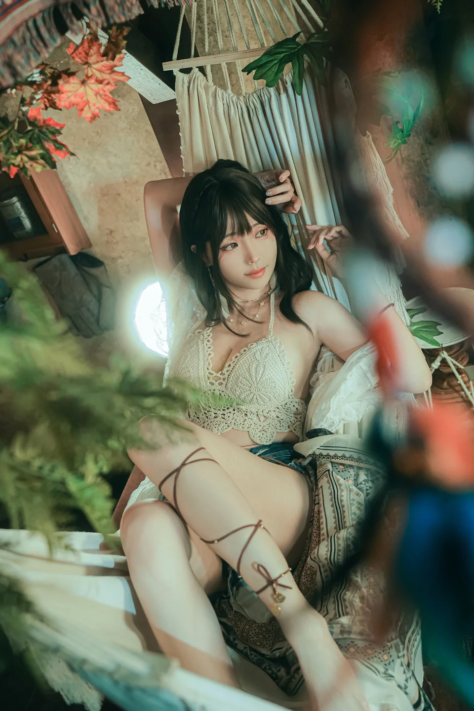 ElyEE子 - Secret Treehouse Escape 【丝足阁写真】013.webp