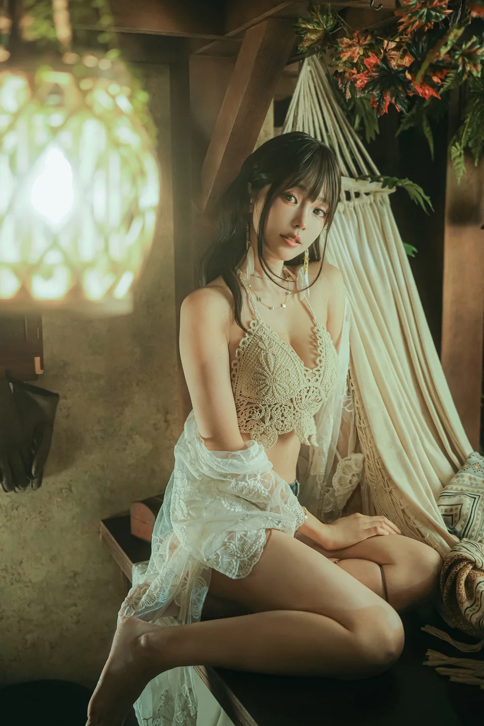 ElyEE子 - Secret Treehouse Escape 【丝足阁写真】021.webp