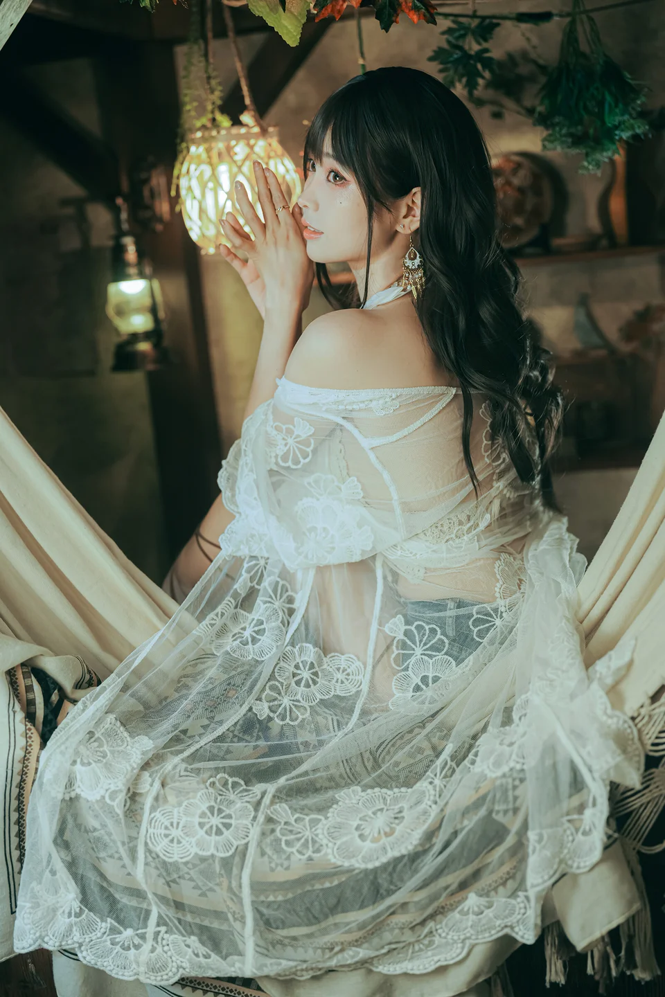 ElyEE子 - Secret Treehouse Escape 【丝足阁写真】028.webp