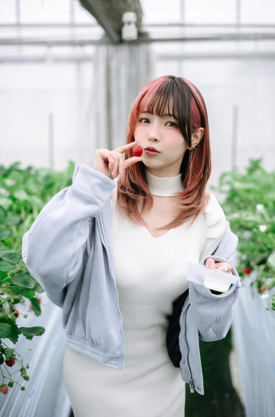 ElyEE子 - Strawberry Picking Date [34P2V-135MB] 【丝足阁写真】005.webp