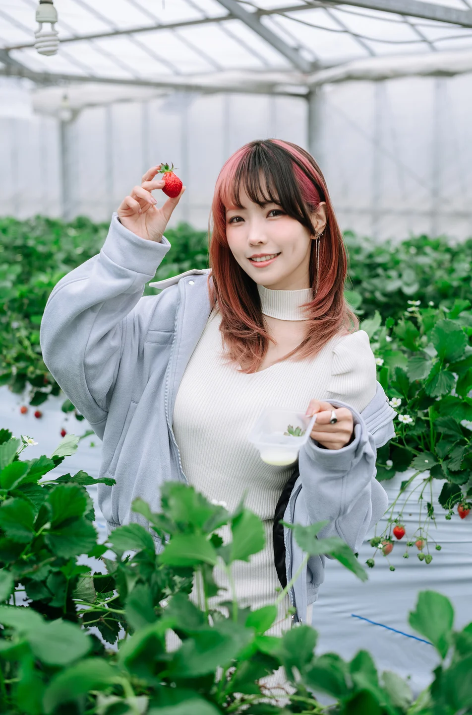 ElyEE子 - Strawberry Picking Date [34P2V-135MB] 【丝足阁写真】006.webp