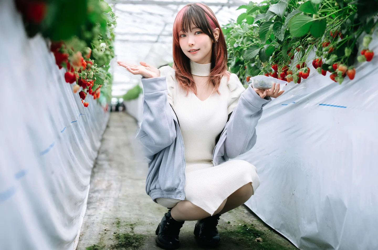 ElyEE子 - Strawberry Picking Date [34P2V-135MB] 【丝足阁写真】026.webp
