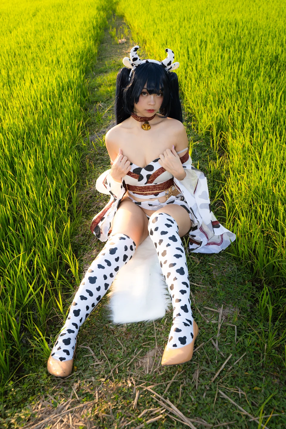 HTM-106+牛の着ぐるみを着たあまねちゃん 【丝足阁写真】062.webp