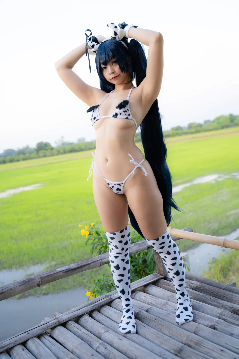 HTM-106+牛の着ぐるみを着たあまねちゃん 【丝足阁写真】064.webp