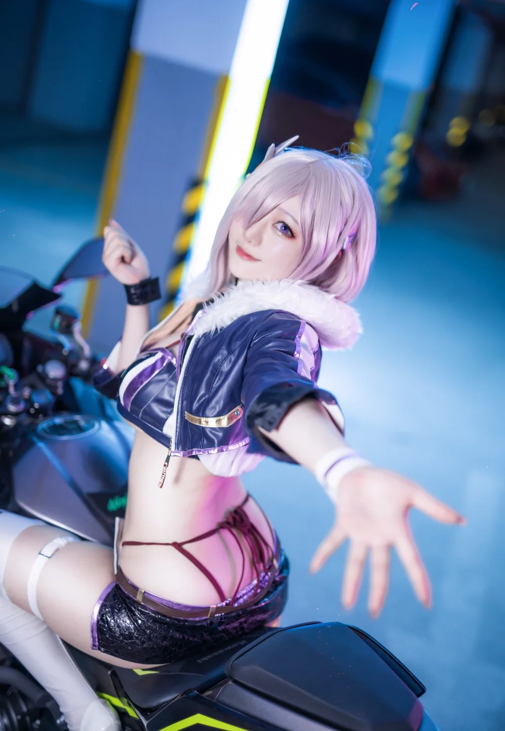 Halo_酱 - 机车赛车服 [12P] 20240911-115857(6).webp