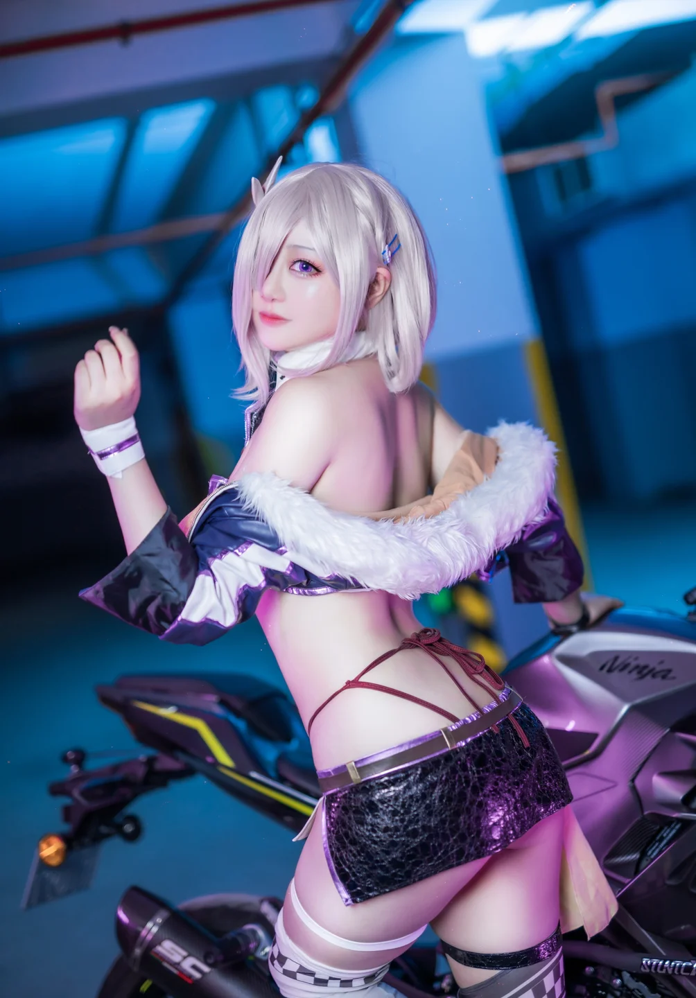 Halo_酱 - 机车赛车服 [12P] 20240911-115857(9).webp