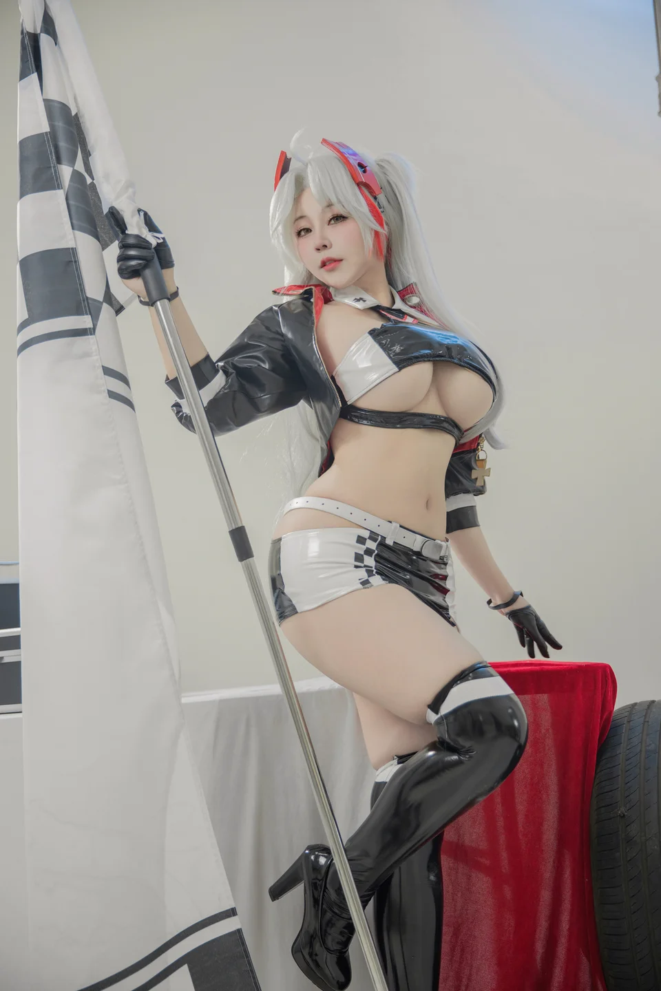KANEKO_咔喵 - 欧根亲王 赛车服 [36P,2V-769MB] 011.webp