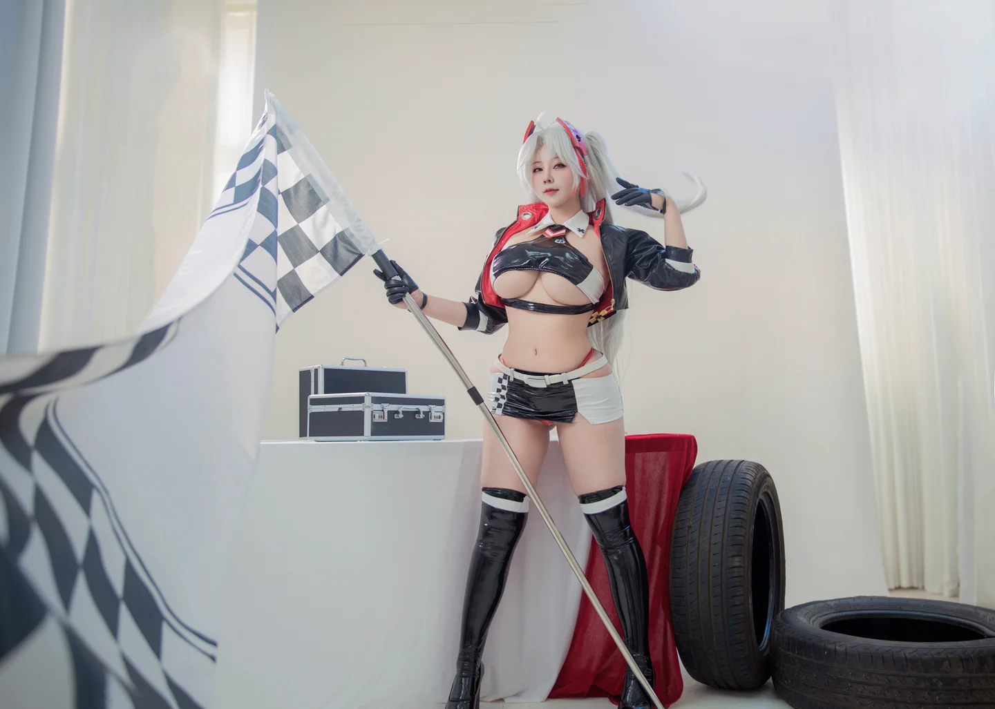 KANEKO_咔喵 - 欧根亲王 赛车服 [36P,2V-769MB] 014.webp