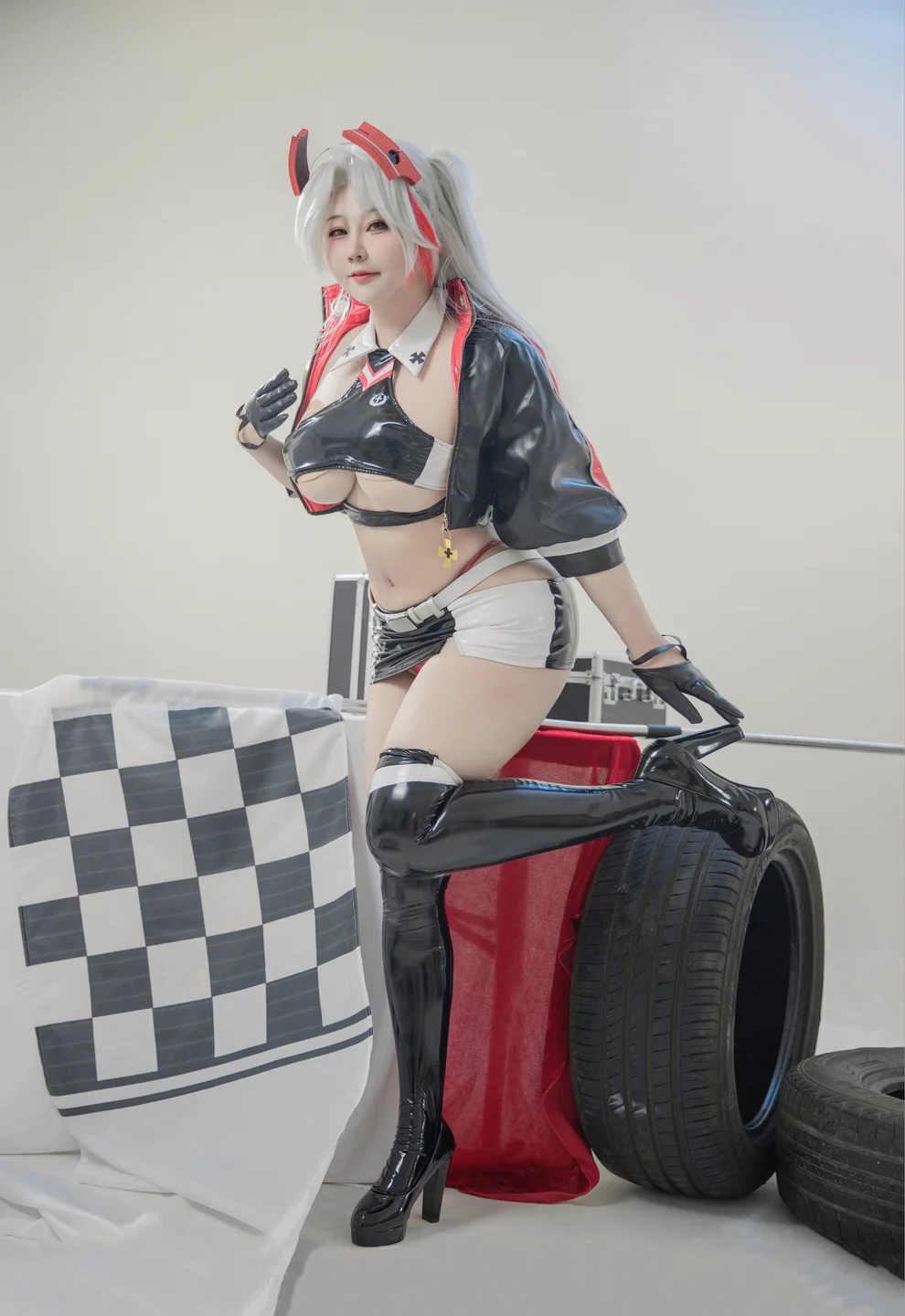 KANEKO_咔喵 - 欧根亲王 赛车服 [36P,2V-769MB] 021.webp