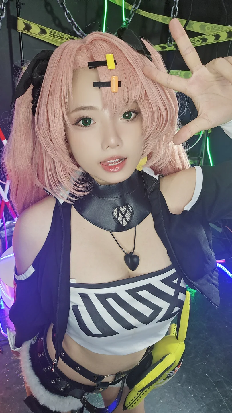 Messie Huang – Nicole [88P-853MB] 【丝足阁写真】067.webp
