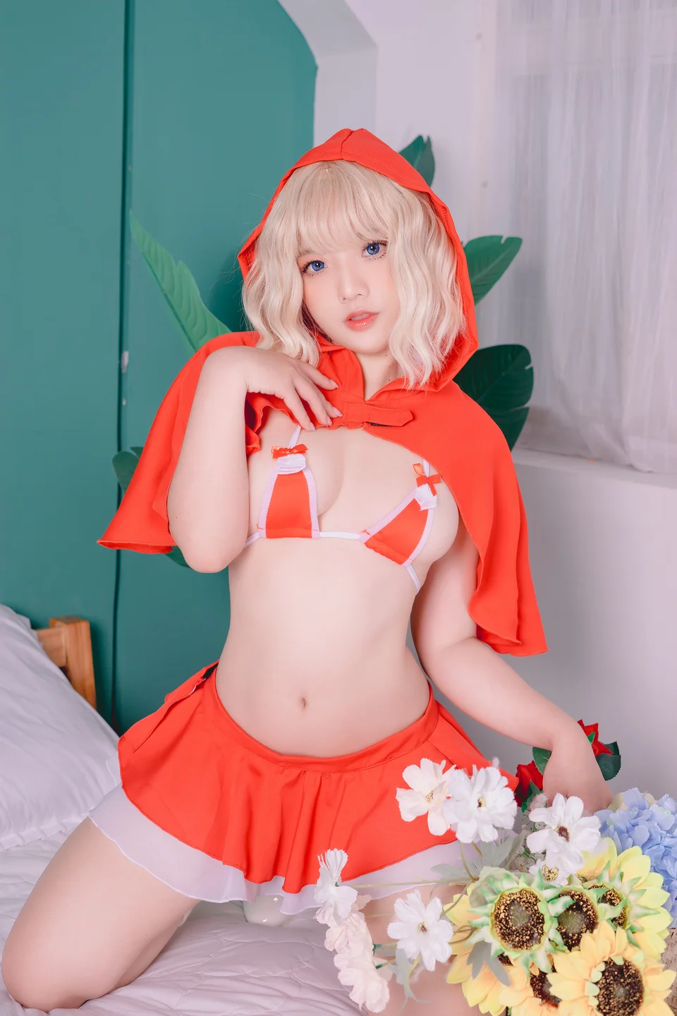 Messie_Huang - Red Hood [60P-159MB] 002.webp