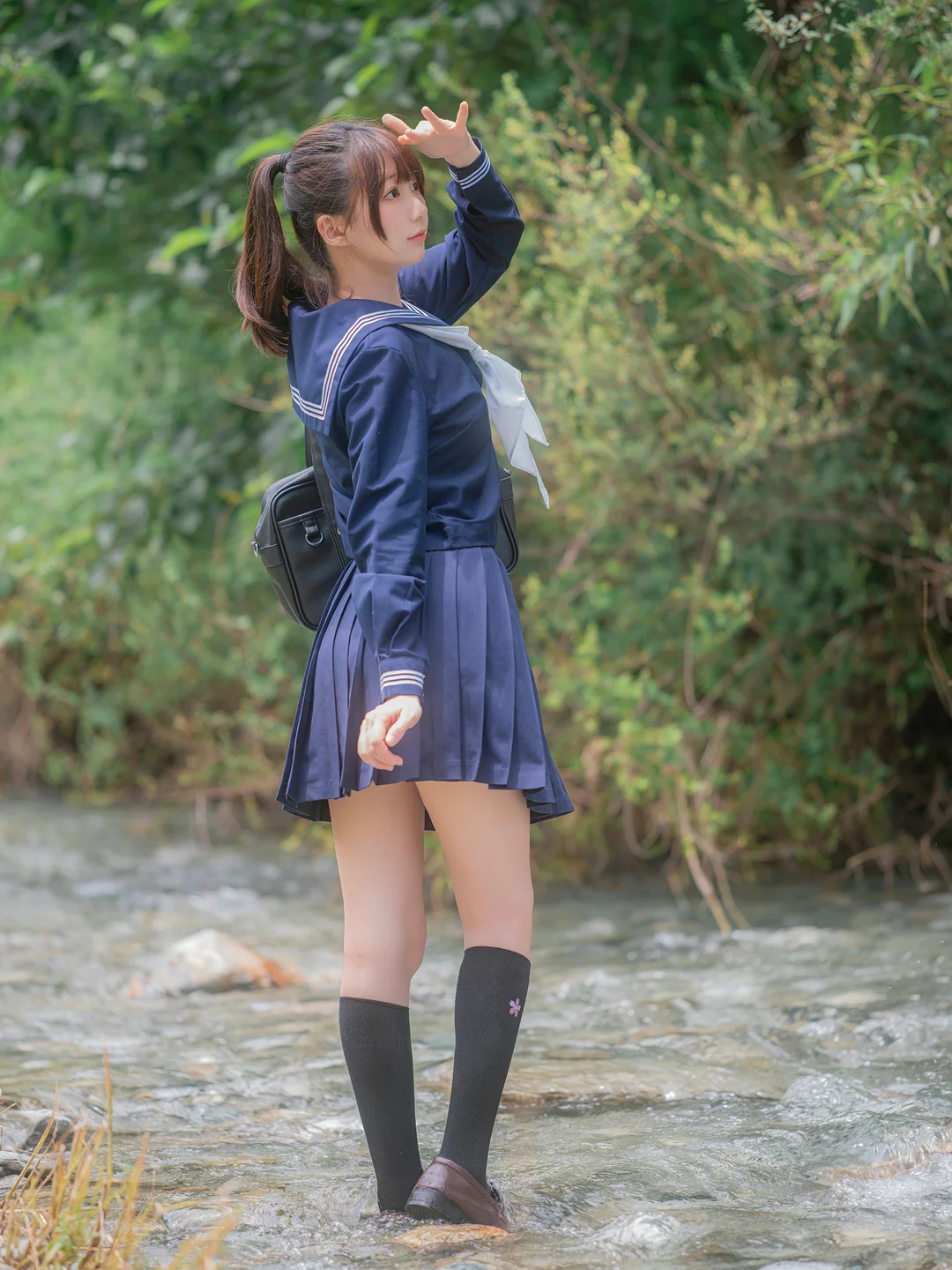 Nagisa魔物喵 – 川で水遊び [110P-327MB] 【丝足阁写真】003.webp
