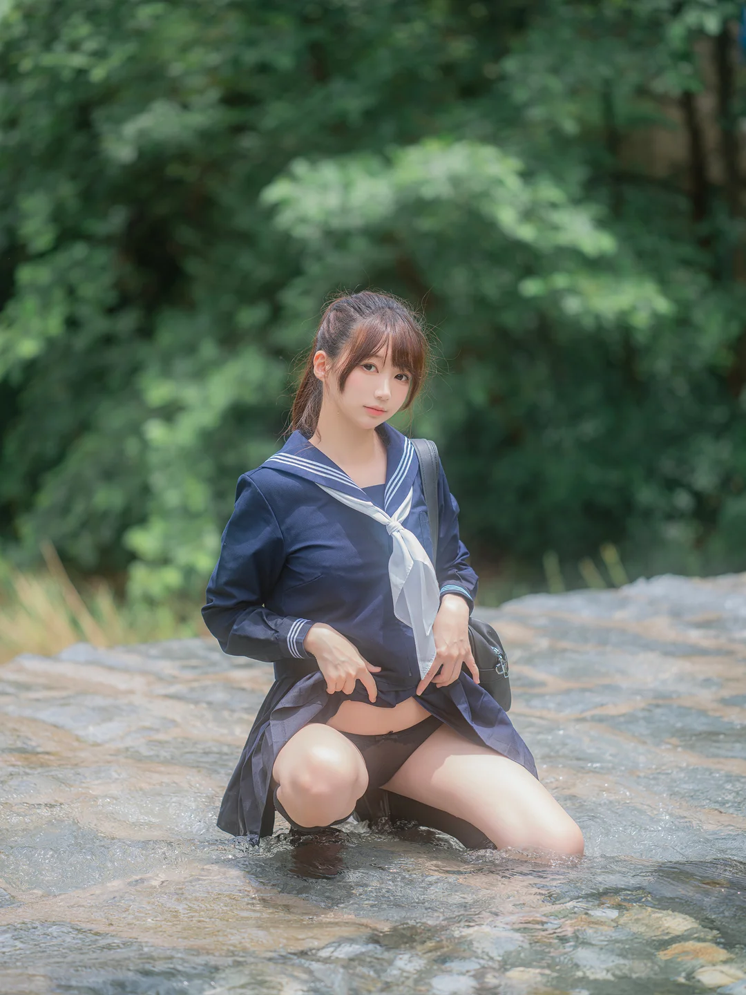 Nagisa魔物喵 – 川で水遊び [110P-327MB] 【丝足阁写真】036.webp
