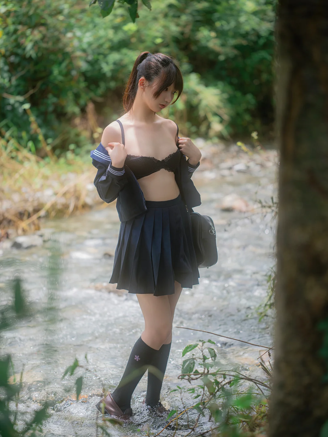 Nagisa魔物喵 – 川で水遊び [110P-327MB] 【丝足阁写真】063.webp