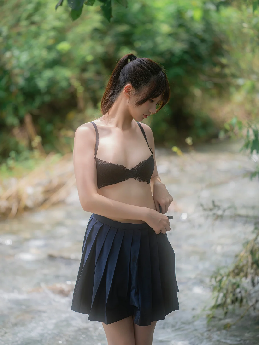 Nagisa魔物喵 – 川で水遊び [110P-327MB] 【丝足阁写真】065.webp