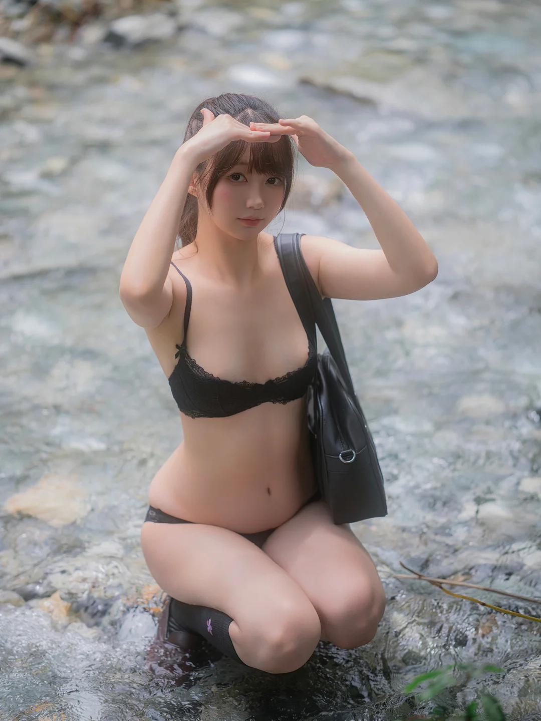 Nagisa魔物喵 – 川で水遊び [110P-327MB] 【丝足阁写真】073.webp