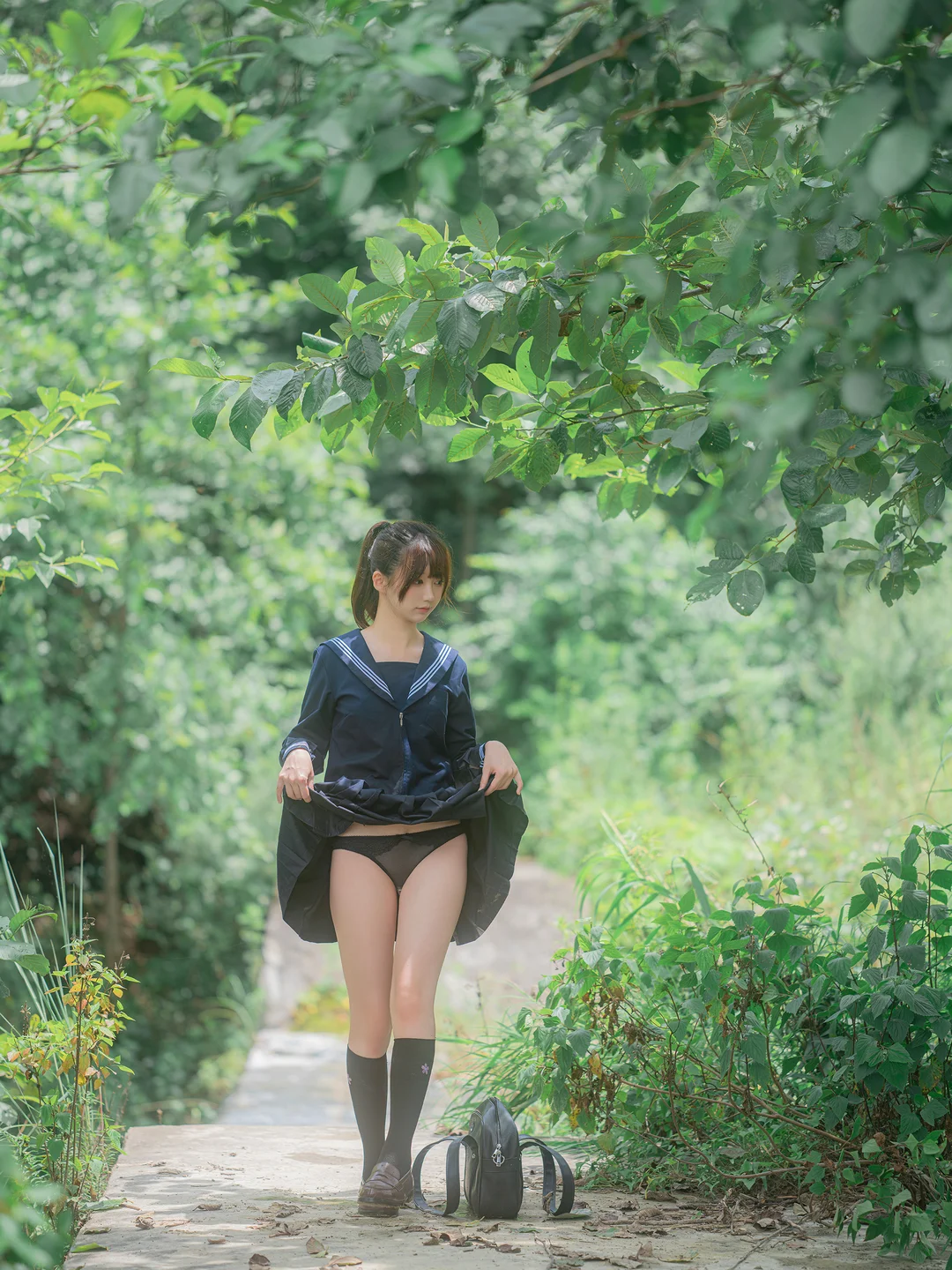 Nagisa魔物喵 – 川で水遊び [110P-327MB] 【丝足阁写真】095.webp