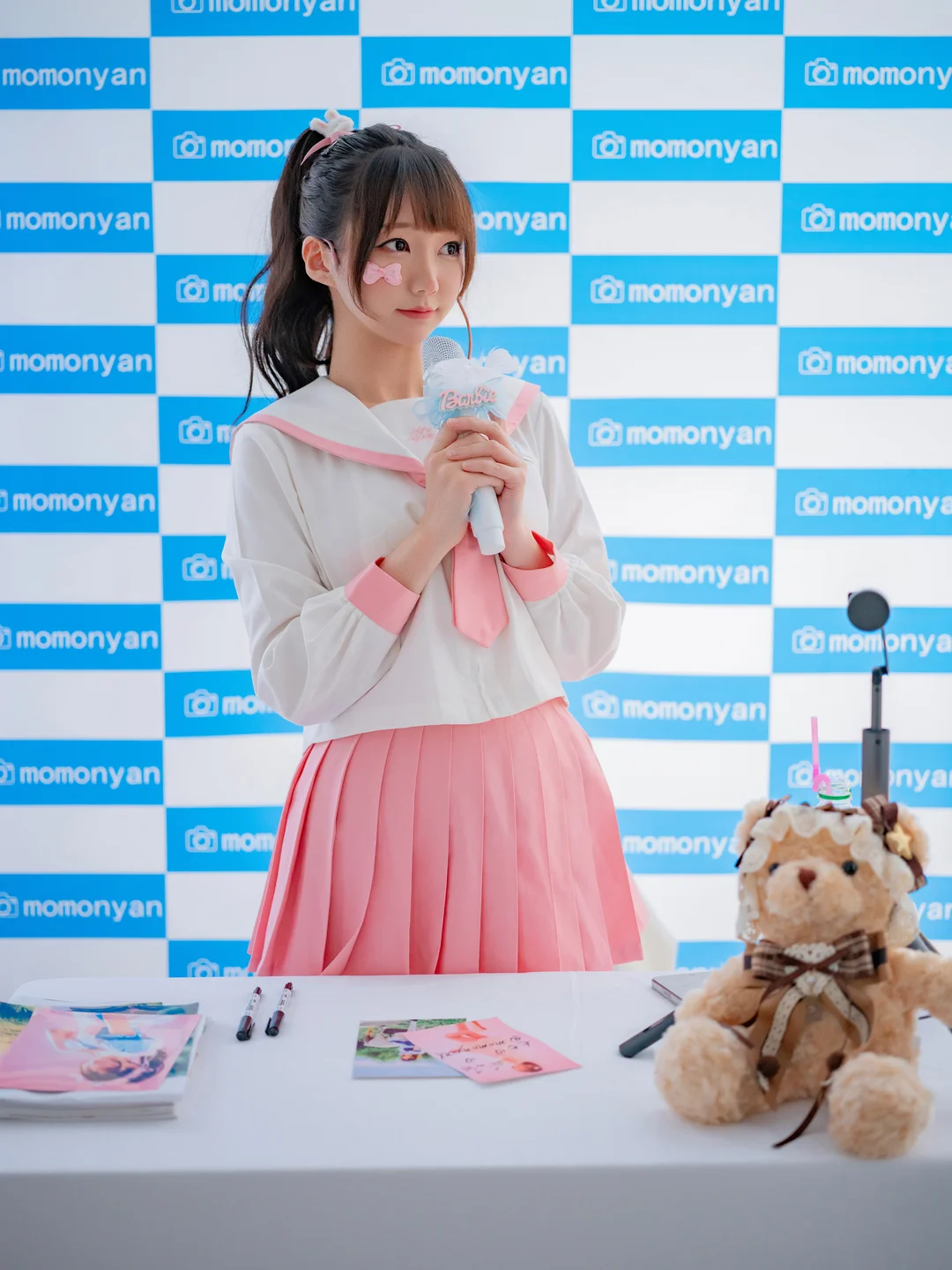 Nagisa魔物喵_ビキニアイドルのサイン会_183P_1_31GB 0027.webp