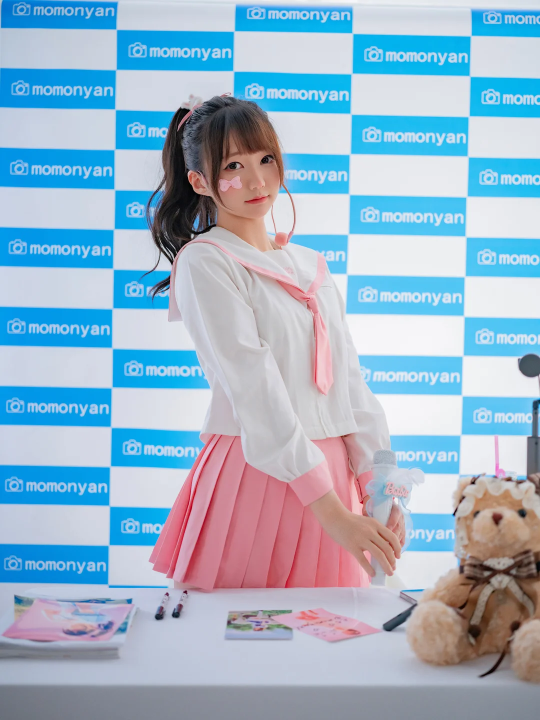 Nagisa魔物喵_ビキニアイドルのサイン会_183P_1_31GB 0029.webp