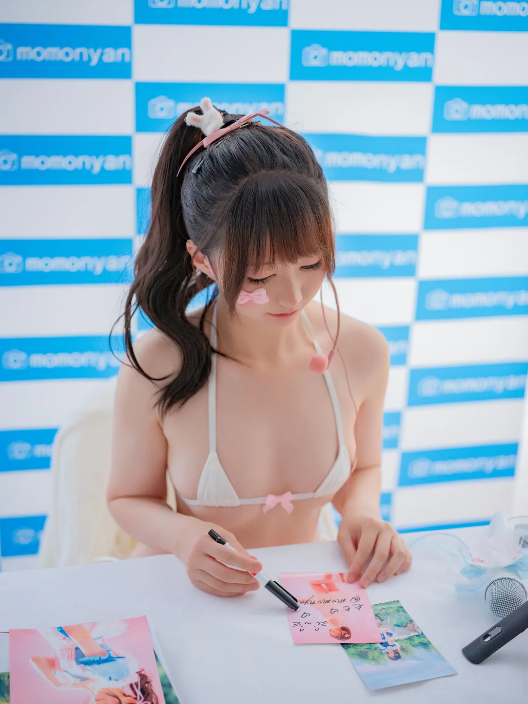 Nagisa魔物喵_ビキニアイドルのサイン会_183P_1_31GB 0088.webp