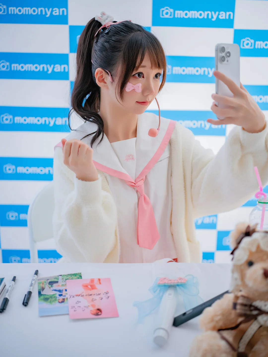 Nagisa魔物喵_ビキニアイドルのサイン会_183P_1_31GB 009.webp