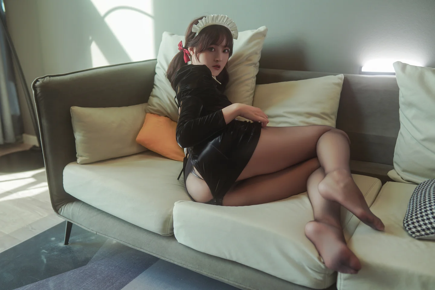 Natsuko_夏夏子 - 漆黑女仆 [50P] 20240930-151802(30).webp