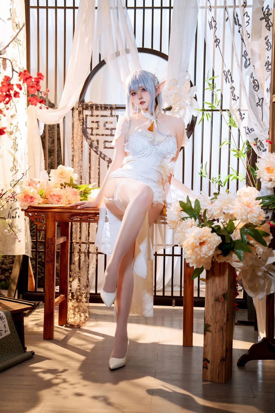 Natsuko_夏夏子_No_068_–_碧蓝航线_阿尔比恩旗袍_52P_475MB 【丝足阁写真】006.webp