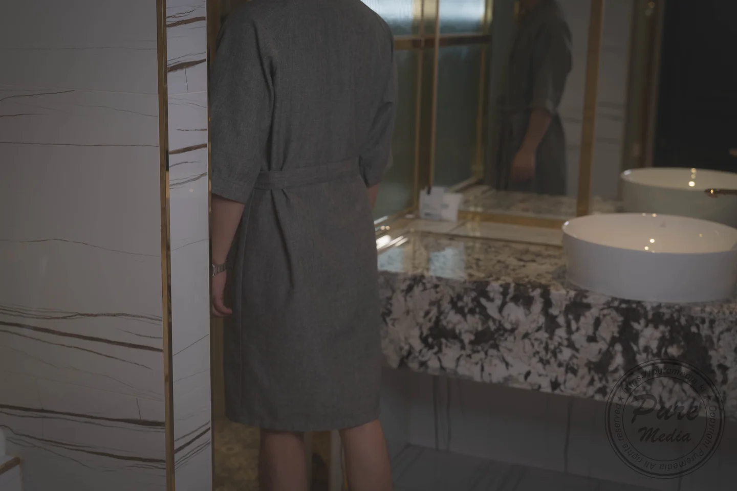 Pure_Media_Hina_히나_–_Secret_Meeting_270P_336MB 【丝足阁写真】095.webp