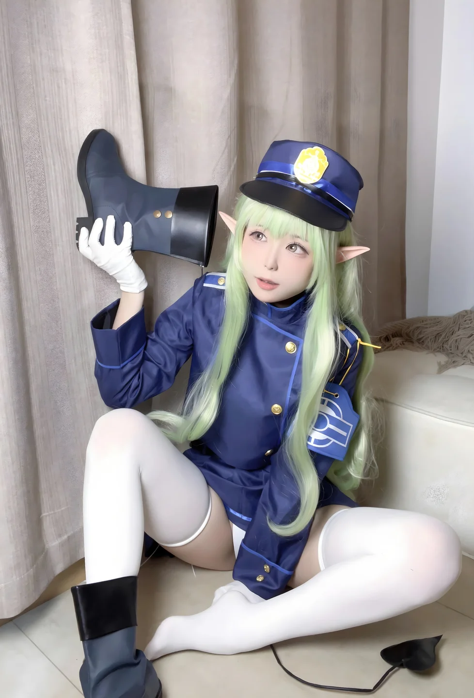 Quan冉有点饿（拖拉大王）_No_031_蔚蓝档案_橘光_32P_201MB 009.webp