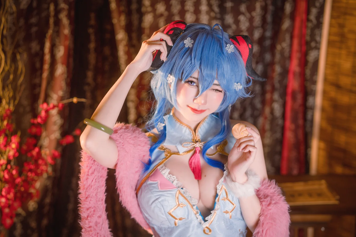 Sally_Dorasnow – Ganyu QiPao  【丝足阁写真】003.webp