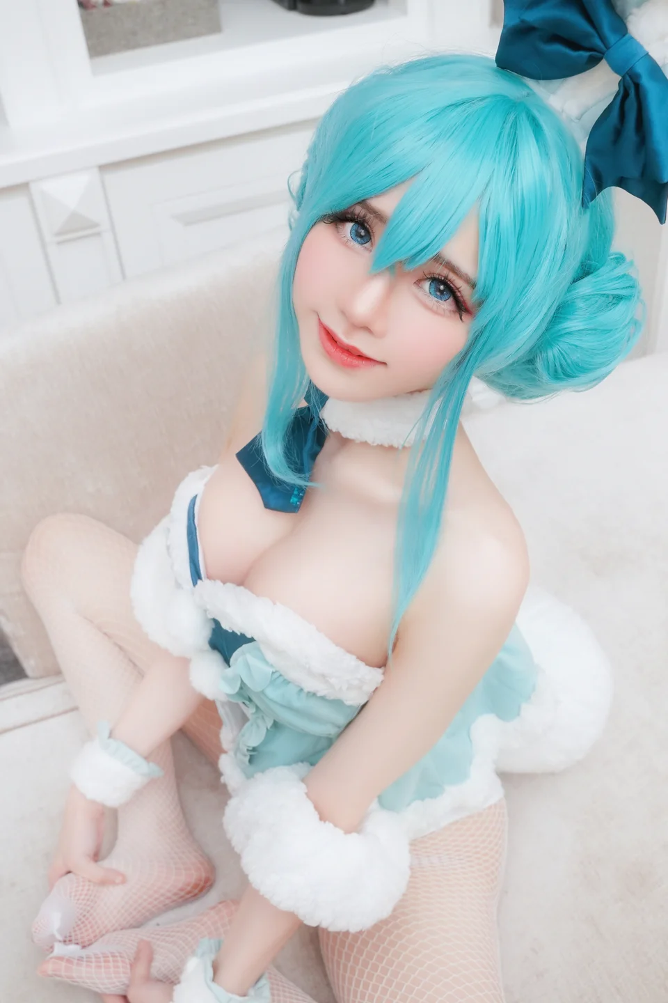 Sally_Dorasnow - Miku bunnygir  【丝足阁写真】003.webp
