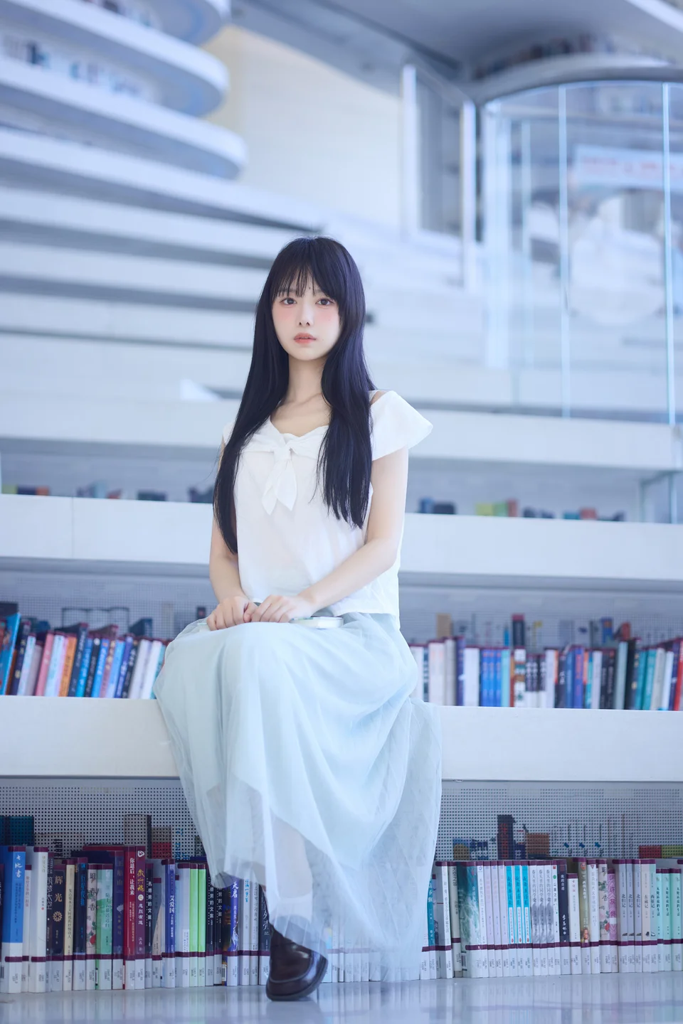 Shika小鹿鹿 - 图书馆 [16P-294MB]