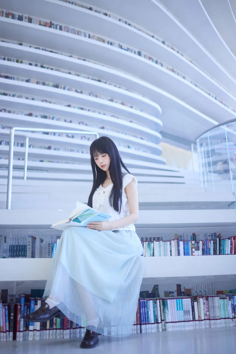 Shika小鹿鹿 - 图书馆 [16P-294MB] 003.webp