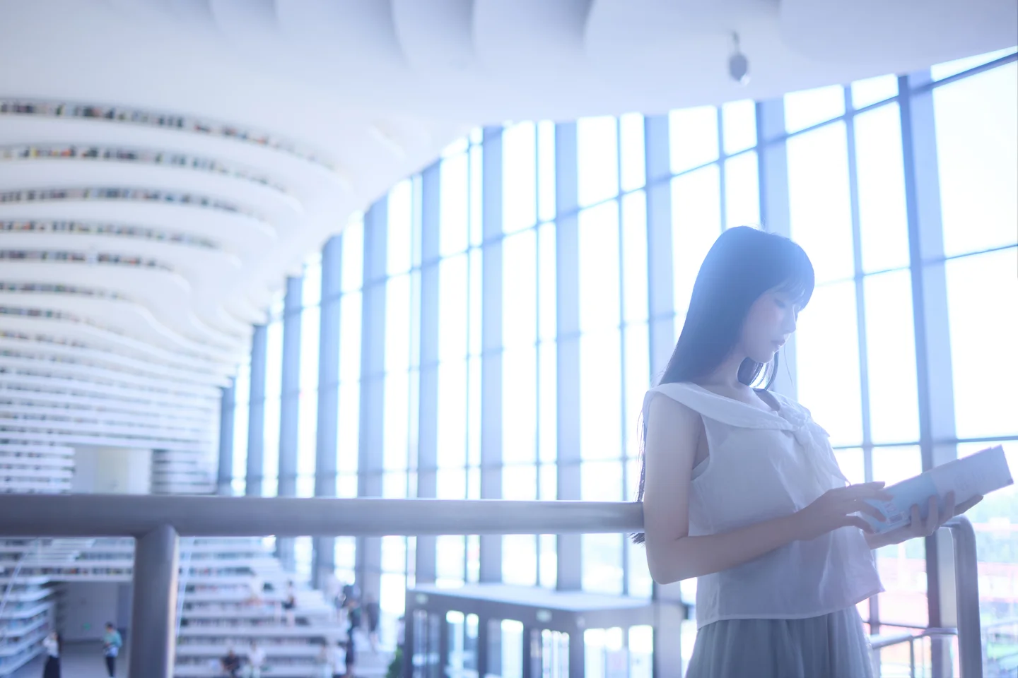 Shika小鹿鹿 - 图书馆 [16P-294MB] 009.webp