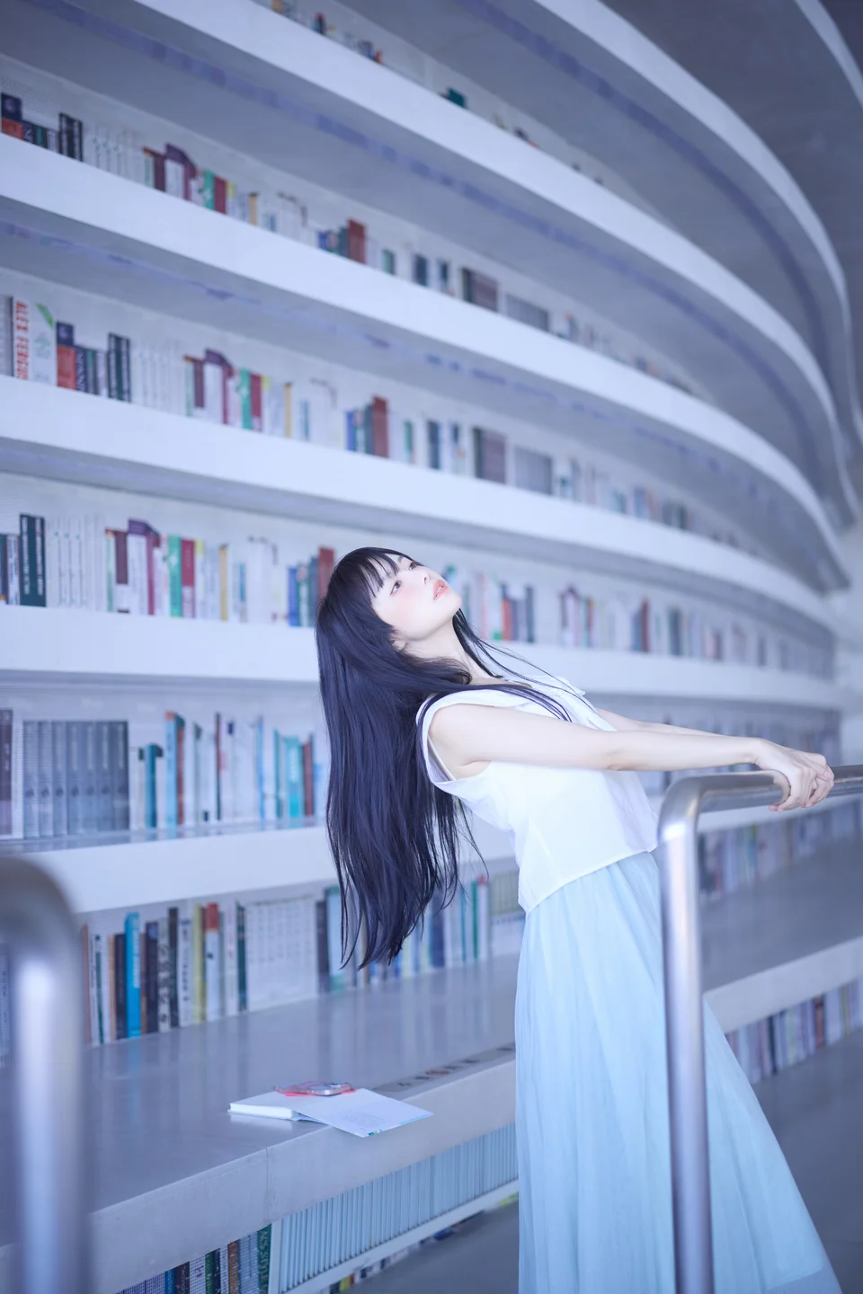 Shika小鹿鹿 - 图书馆 [16P-294MB] 013.webp