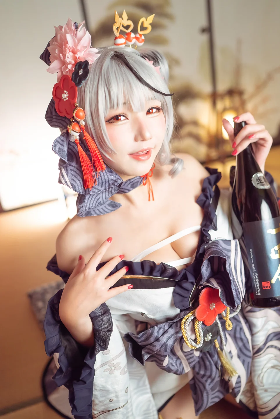 Takanashi_Hanari - Sakamata Chloe yukata [33P-711MB]