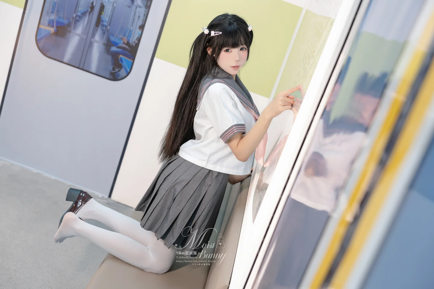 Yiko湿润兔_–_12月『地铁萌妹』164P1V_2_07GB恋爱循环 TG@icoset013.webp