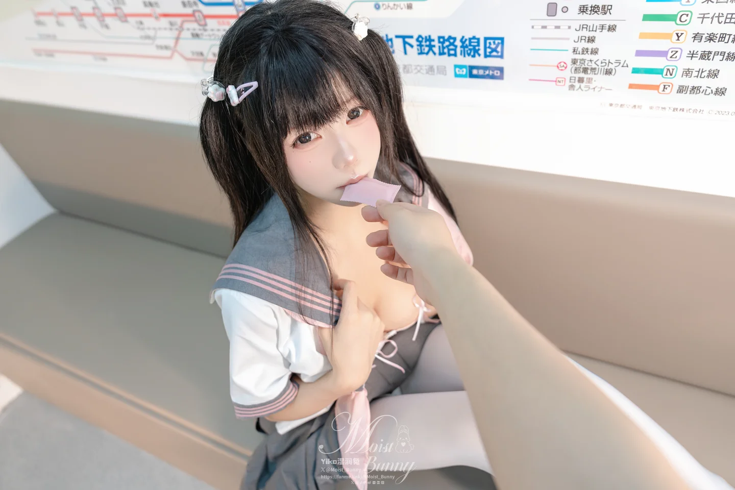 Yiko湿润兔_–_12月『地铁萌妹』164P1V_2_07GB恋爱循环 TG@icoset039.webp