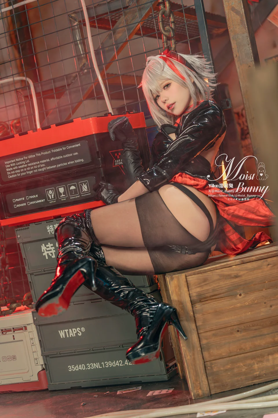 Yiko湿润兔_–_2025年2月作品『愚夜密函_W』71P1V–1_39GB 【丝足阁写真】033.webp