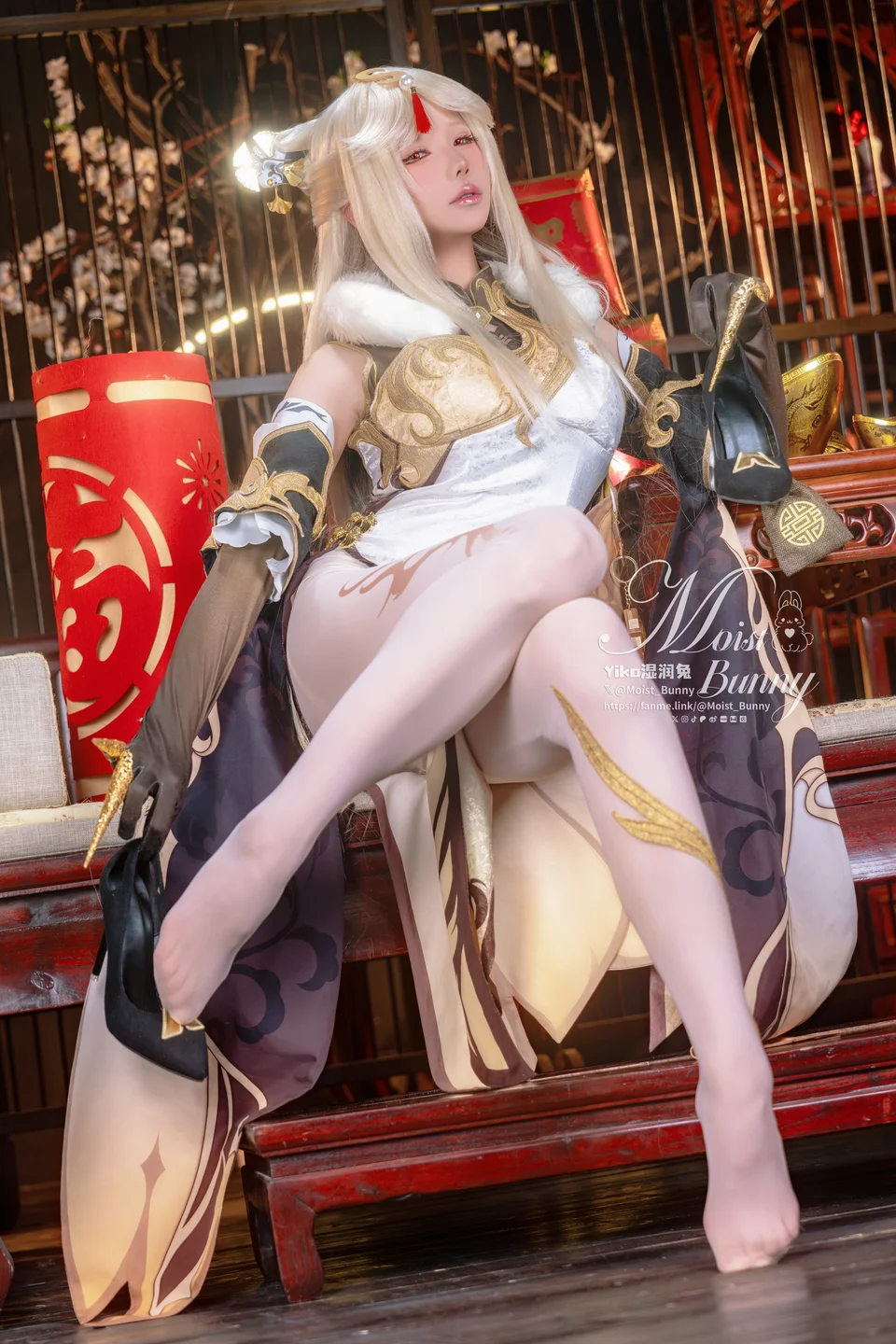 Yiko湿润兔_–_25年02月_金蛇来财_凝光贺岁Good_night_kiss90P1V_3_63GB 【丝足阁写真】021.webp